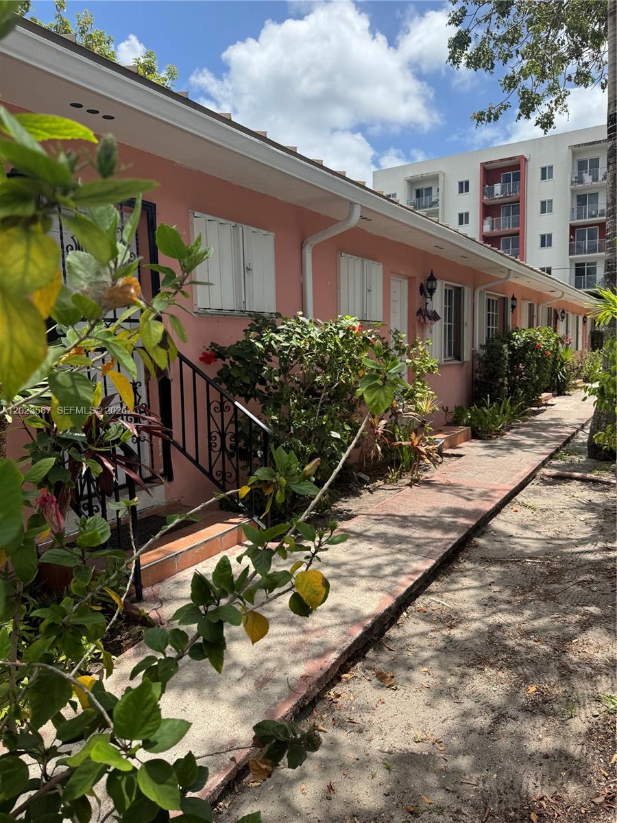 1020 SW 5th Street 3, Miami, FL 33130, Miami
