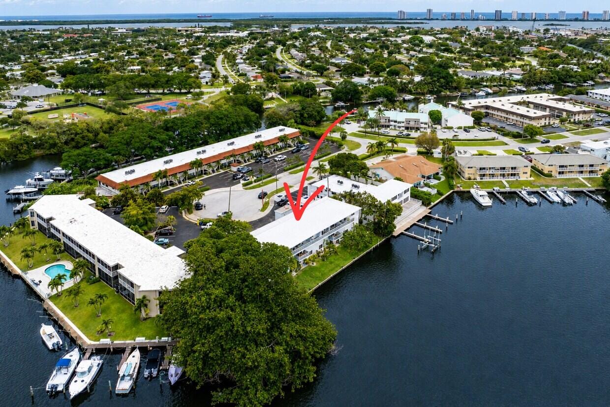 628 Southwind Circle, North Palm Beach, FL 33408 photo 3