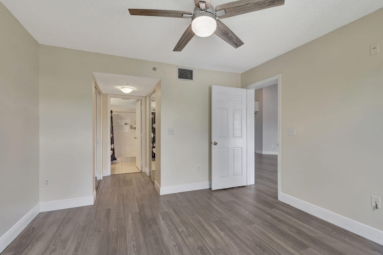 600 N Crestwood Ct Court N 609, Royal Palm Beach, FL 33411 photo 13