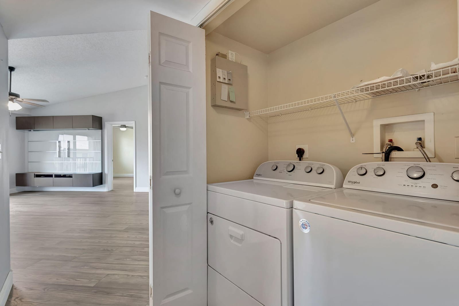 600 N Crestwood Ct Court N 609, Royal Palm Beach, FL 33411 photo 24