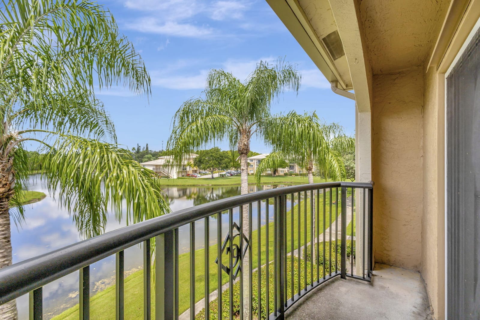 600 N Crestwood Ct Court N 609, Royal Palm Beach, FL 33411 photo 27
