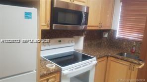 8089 NW 8th Street 3, Miami, FL 33126, Miami