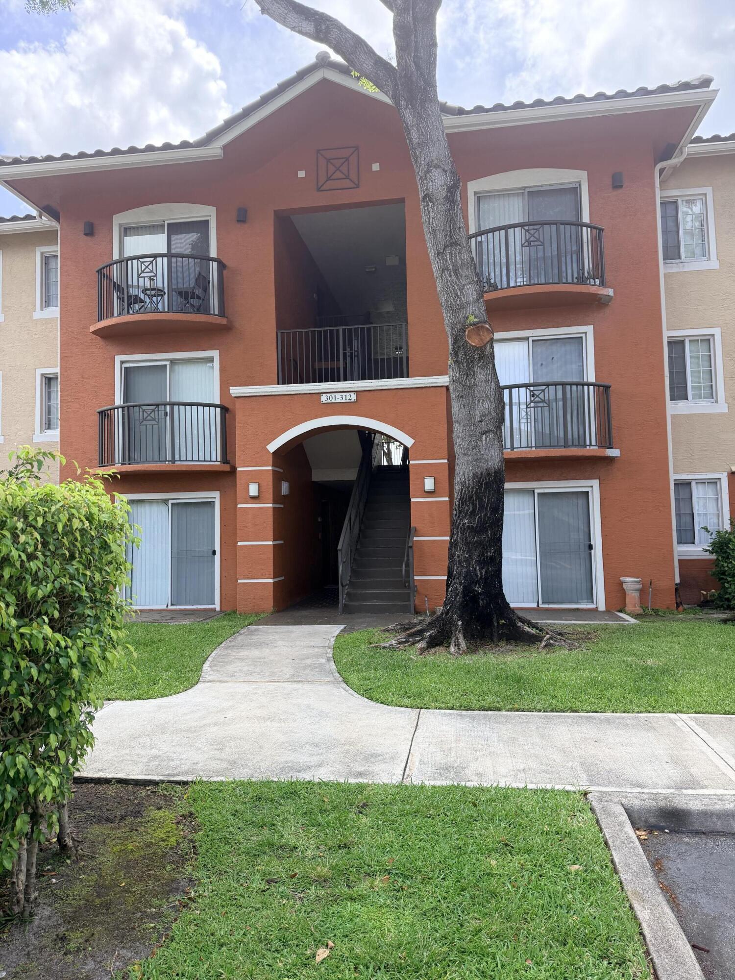 4195 Haverhill Road 305, West Palm Beach, FL 33417, West Palm Beach