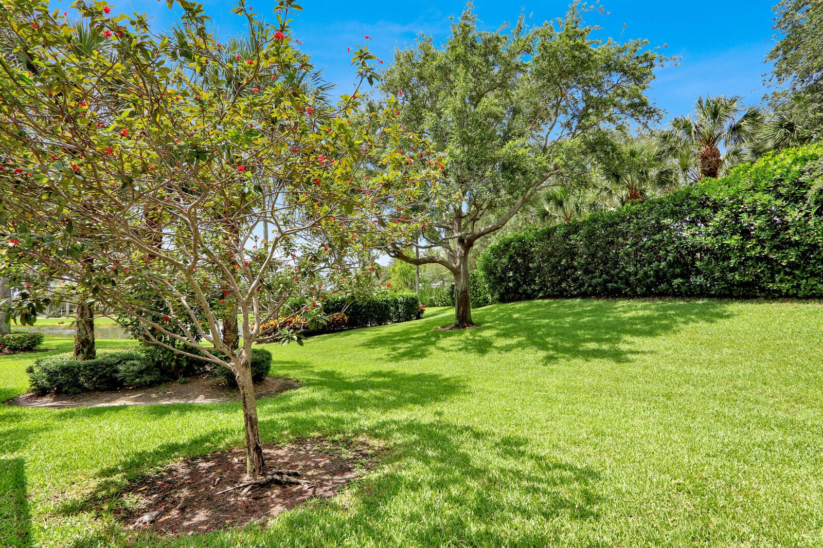 129 Euphrates Circle, Palm Beach Gardens, FL 33410 photo 18