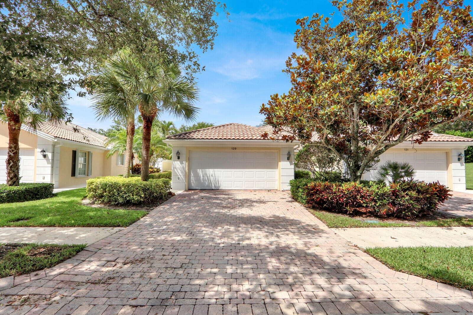 129 Euphrates Circle, Palm Beach Gardens, FL 33410 photo 3
