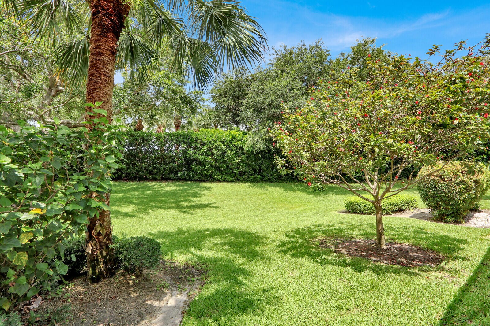129 Euphrates Circle, Palm Beach Gardens, FL 33410 photo 22