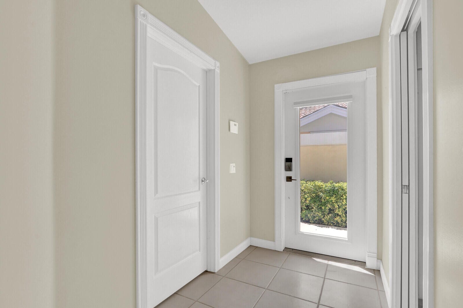 129 Euphrates Circle, Palm Beach Gardens, FL 33410 photo 9