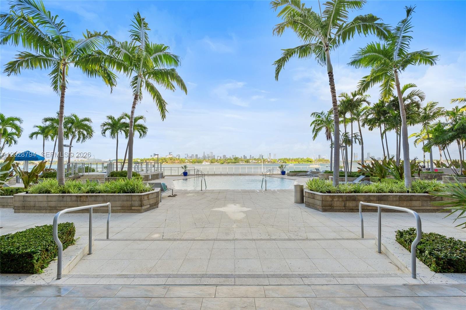 800 West Avenue 532, Miami Beach, FL 33139