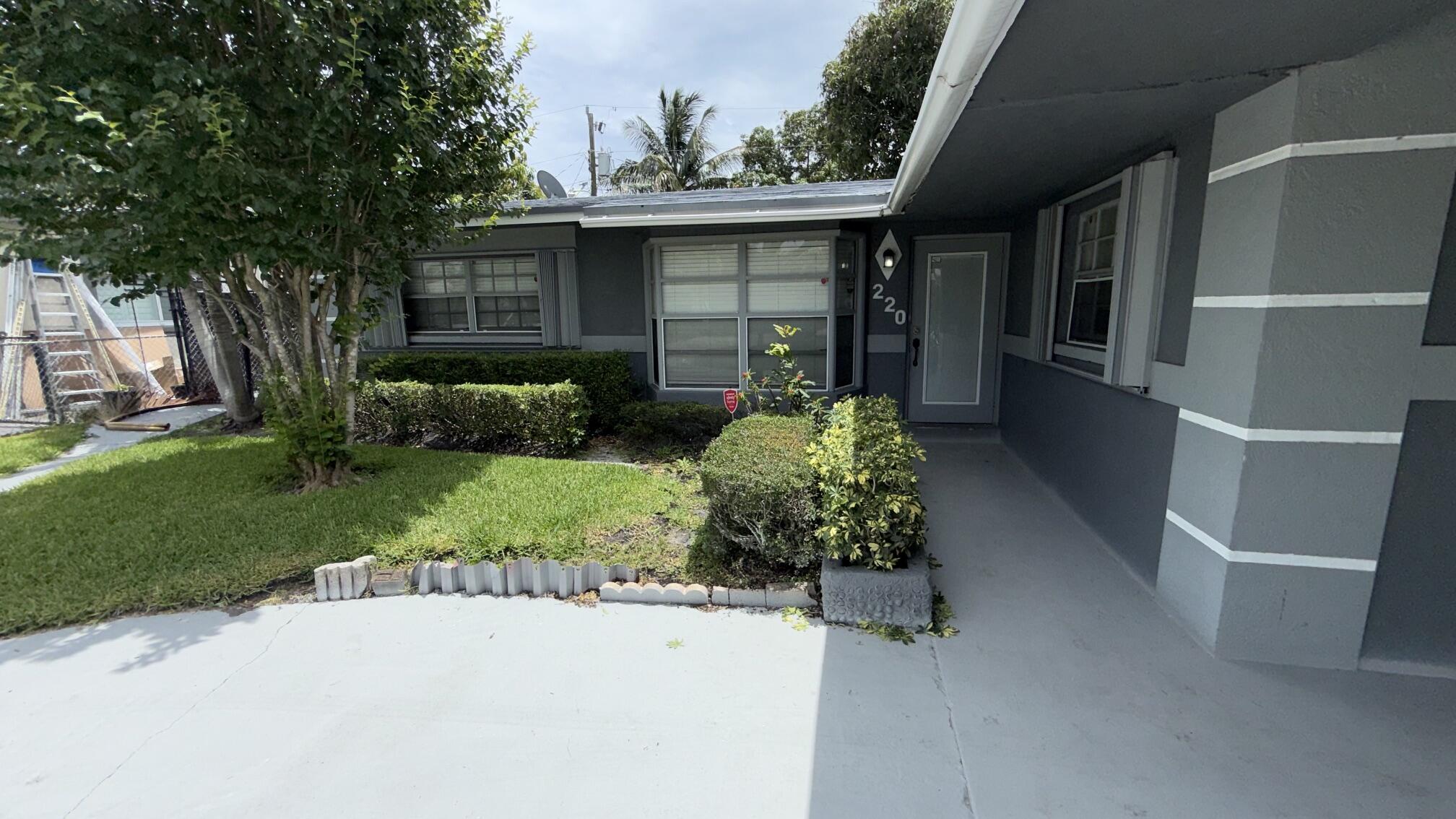 220 NW 20th Street, Pompano Beach, FL 33060, Pompano Beach