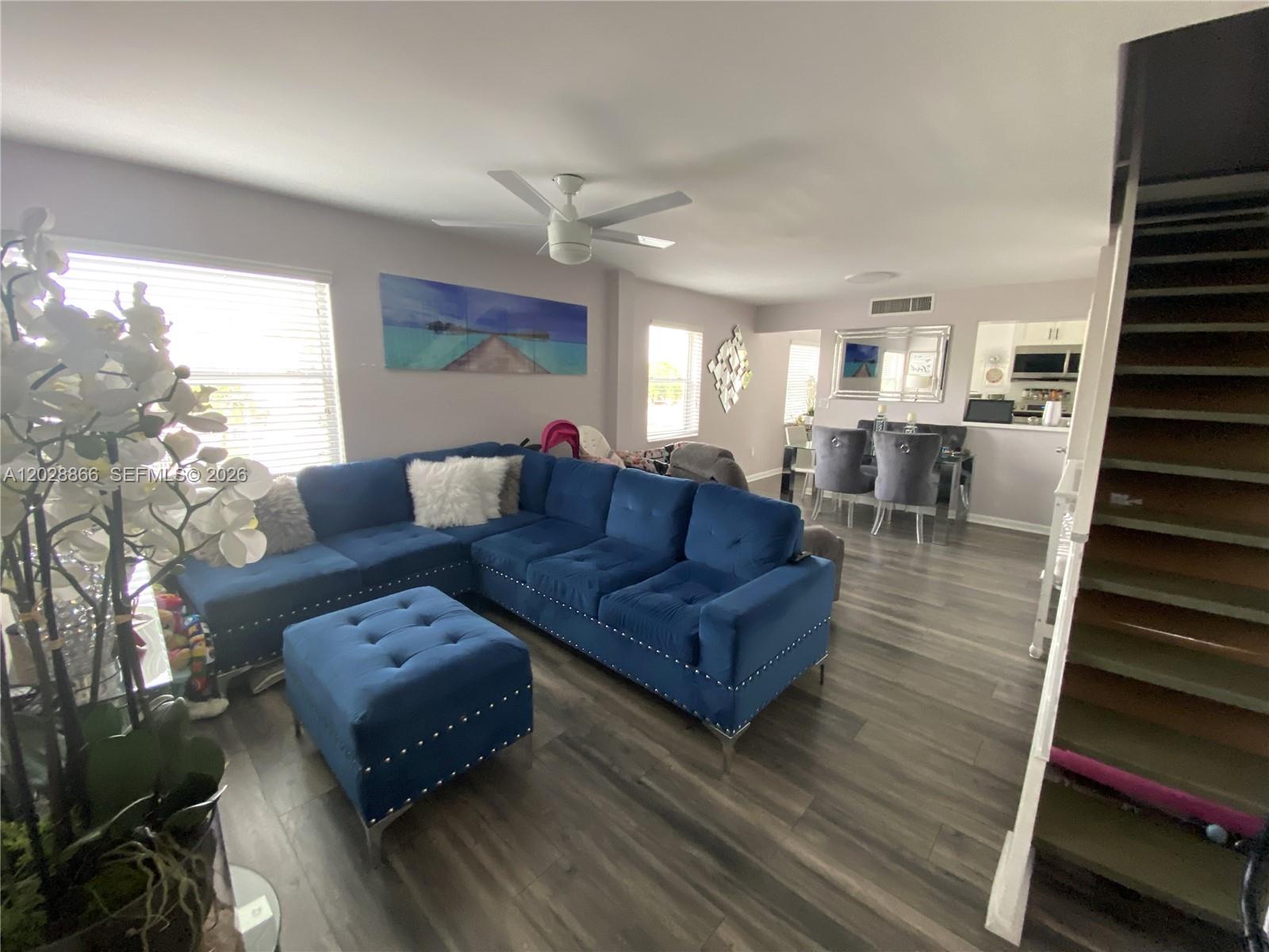 1570 W 46th Street 214, Hialeah, FL 33012, Hialeah