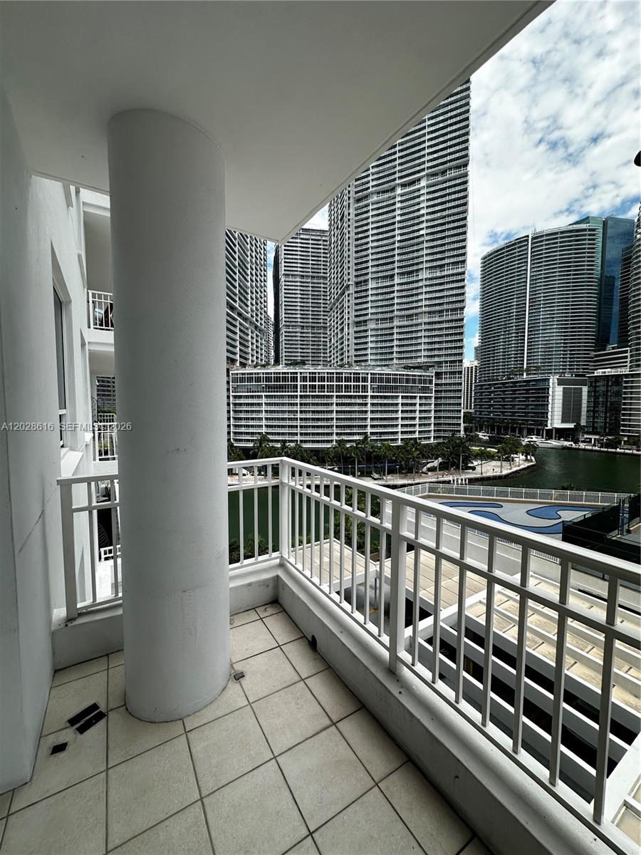 801 Brickell Key Boulevard 906, Miami, FL 33131, Miami