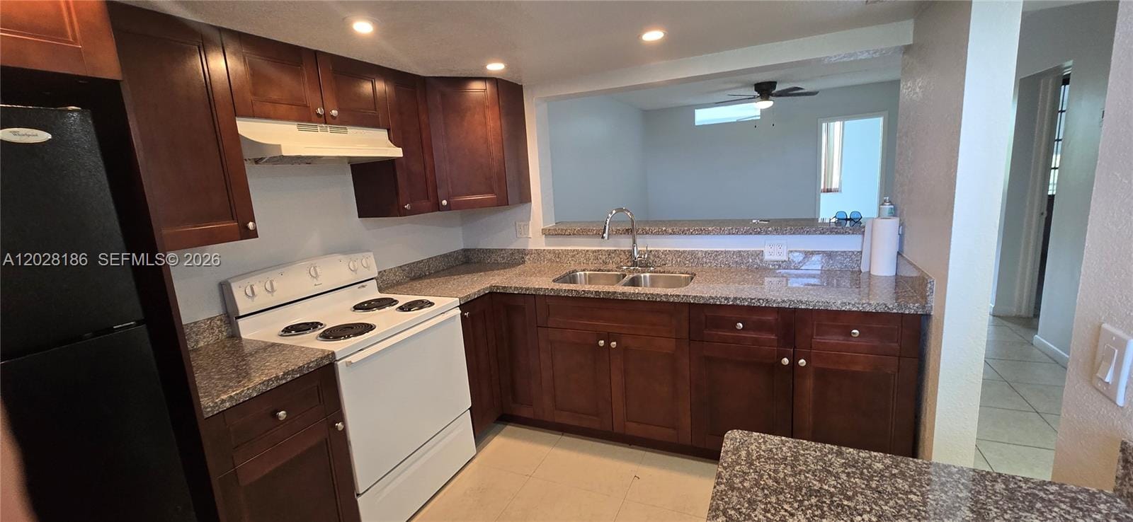 5335 NW 10th Court 307 — photo 3