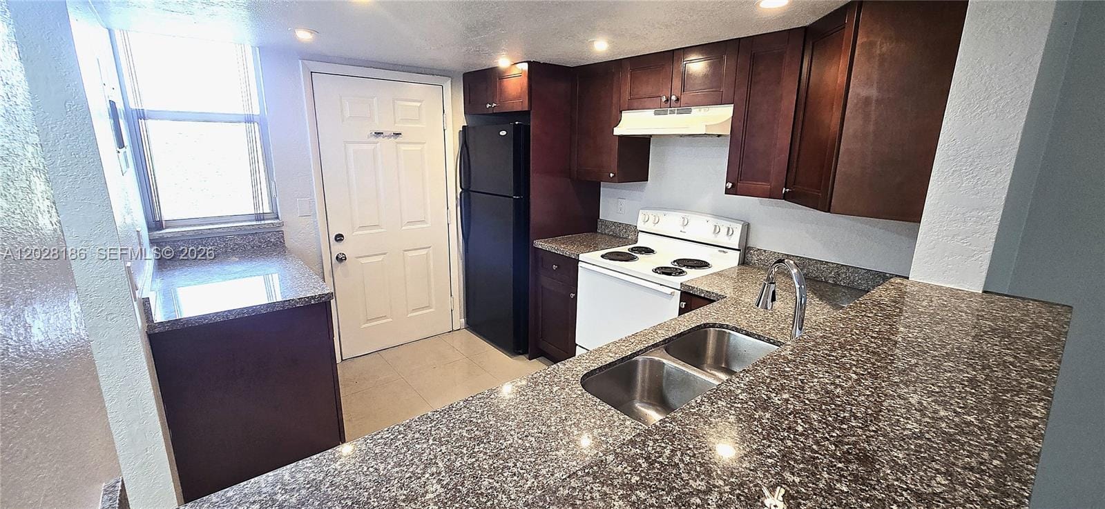 5335 NW 10th Court 307 — photo 4