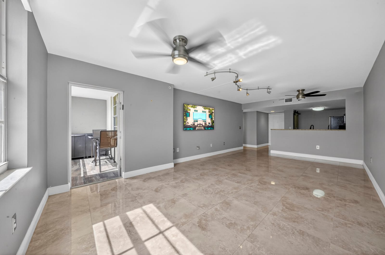 520 SE 5th Avenue 3209 — photo 3