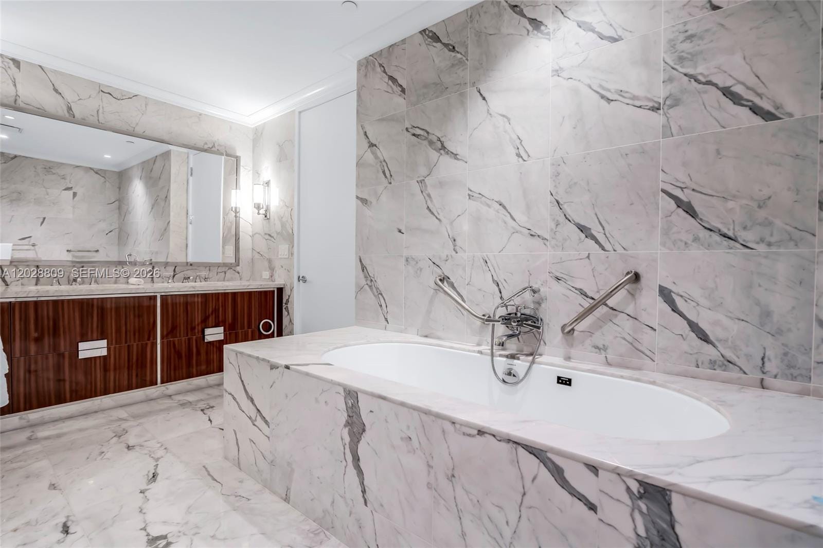 15701 Collins Avenue 2903, Sunny Isles Beach, FL 33160 photo 21