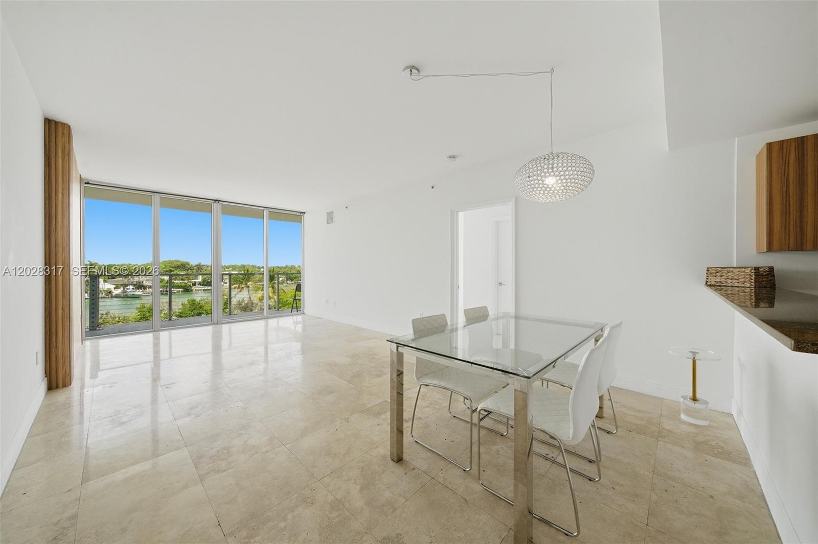 6305 Indian Creek Dr 5d 5D — photo 4