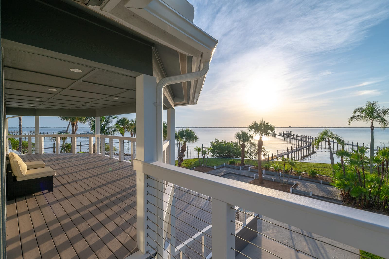 114 N SEWALLS POINT Road — photo 3