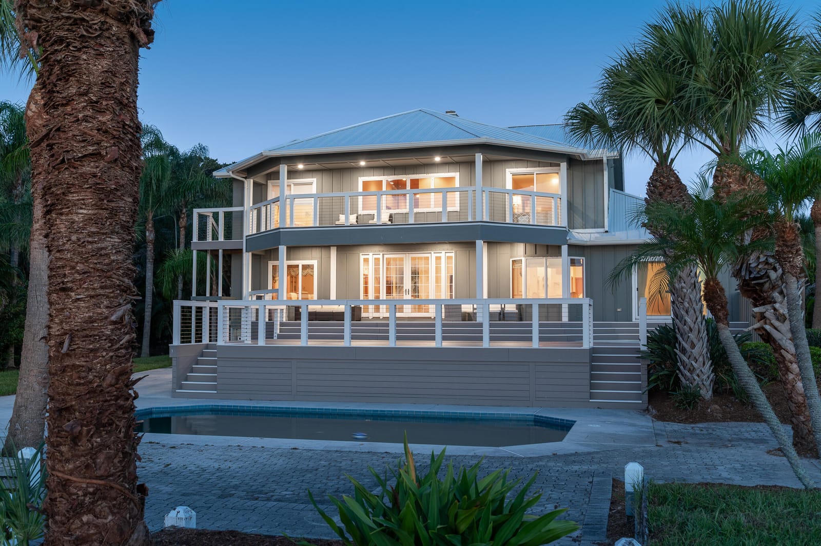 114 N SEWALLS POINT Road — photo 5