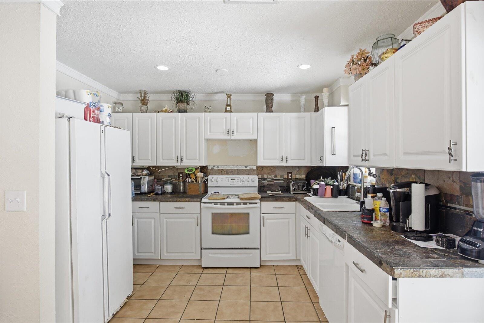 325 NW Dearman Street — photo 12