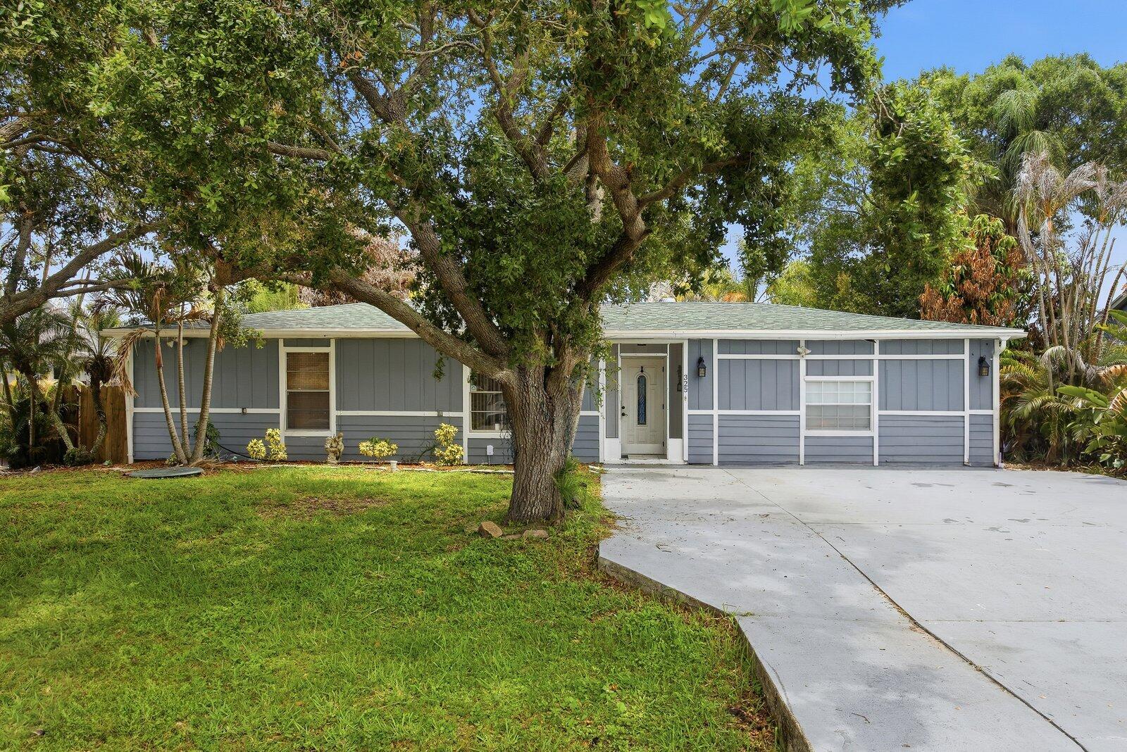 325 NW Dearman Street, Port St. Lucie, FL 34983, Port St Lucie