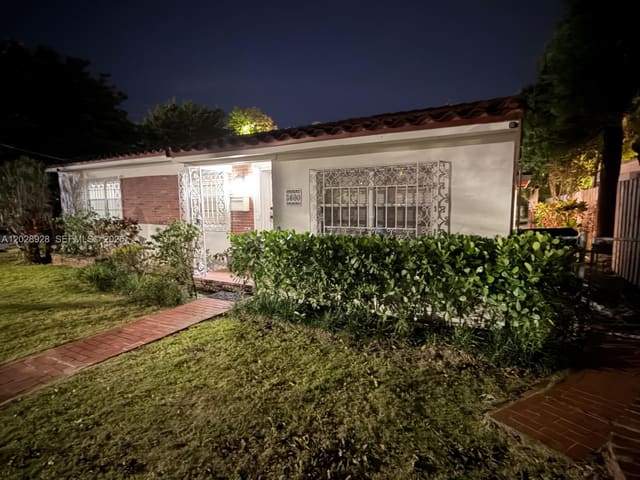 3600 SW 26th Street, Miami, FL 33133