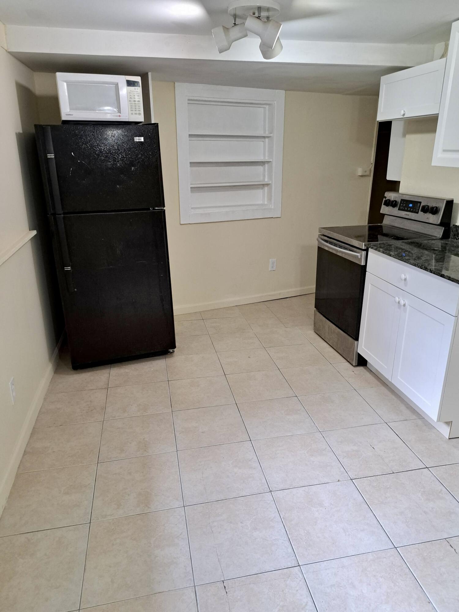 1521 N 59th Terrace B, Hollywood, FL 33021, Hollywood
