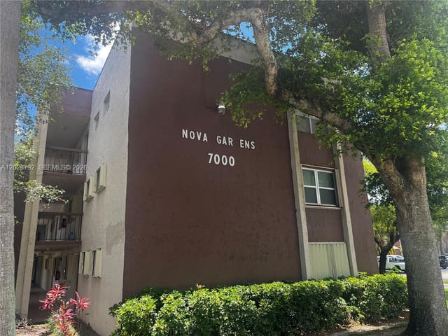 7000 Nova Drive 103E, Davie, FL 33317