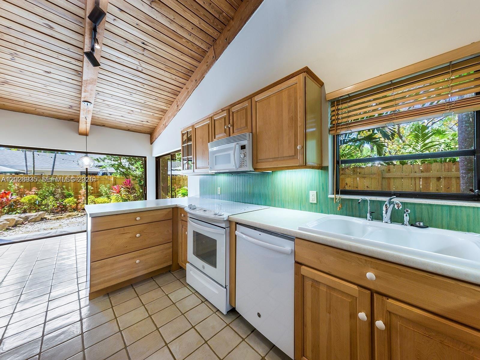 9055 SW 78th Court — photo 9