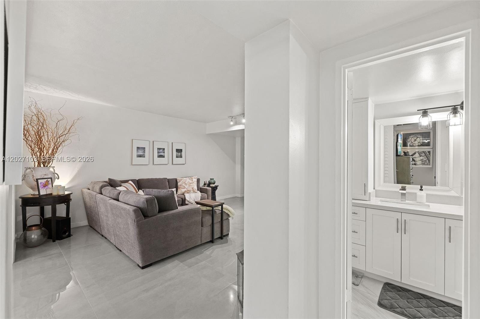 5001 Collins Avenue 1E, Miami Beach, FL 33140 photo 10