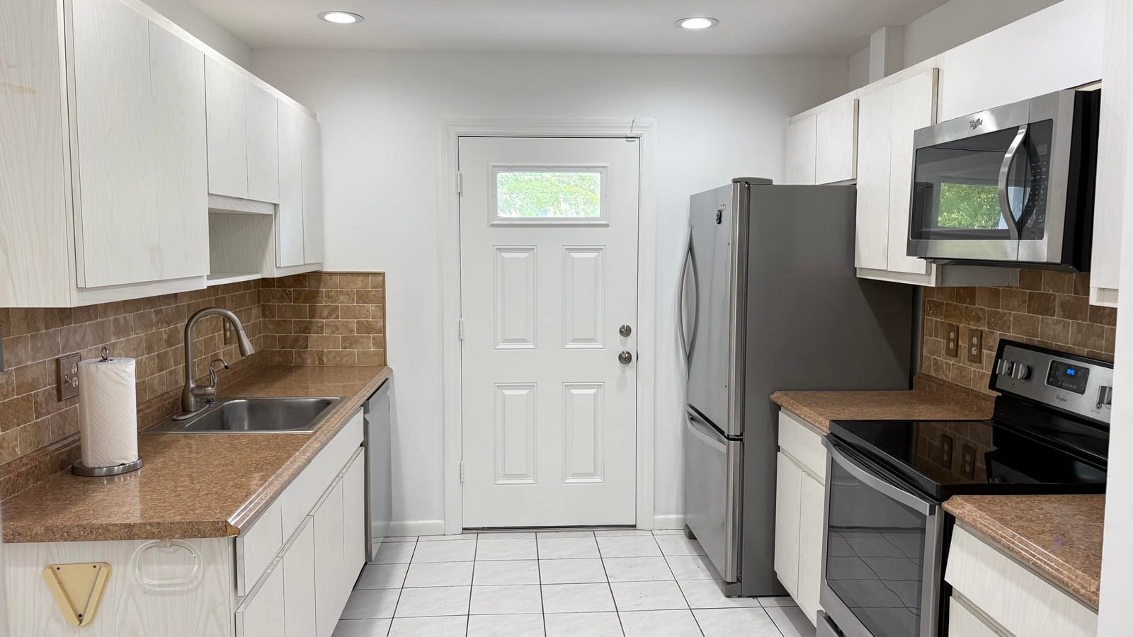 879 NE 195th Street 227, Miami, FL 33179 photo 11