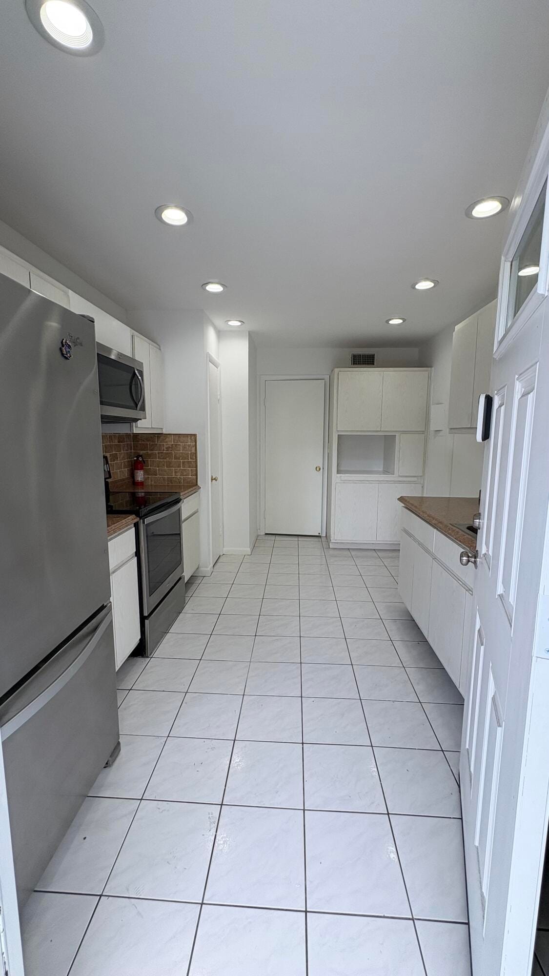 879 NE 195th Street 227, Miami, FL 33179 photo 15