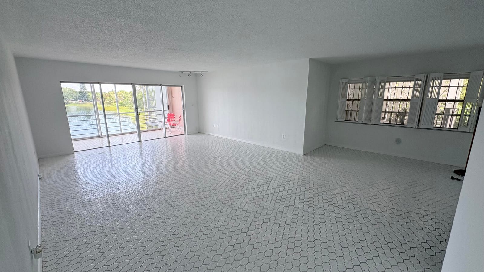 879 NE 195th Street 227, Miami, FL 33179 photo 17