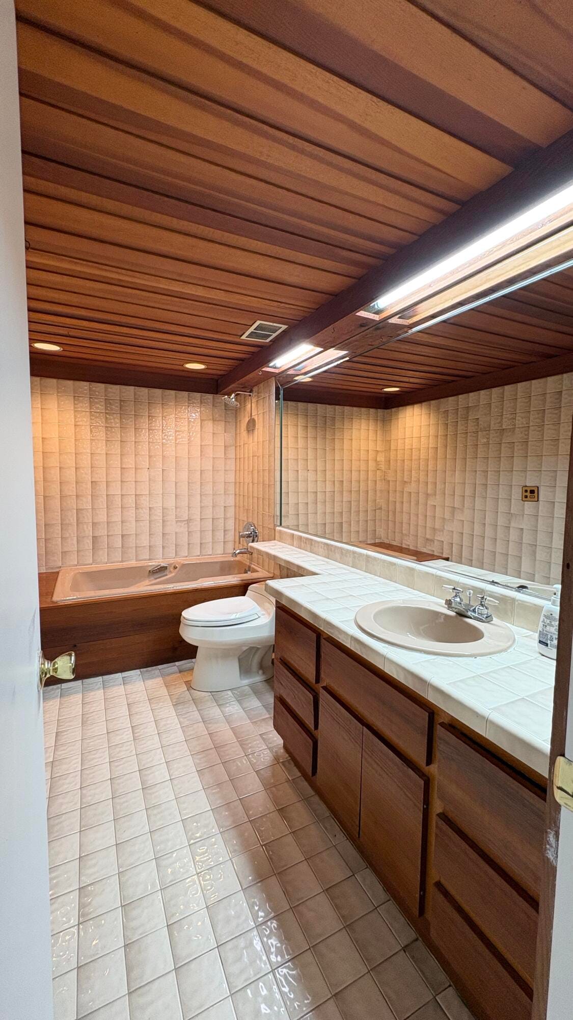 879 NE 195th Street 227, Miami, FL 33179 photo 22