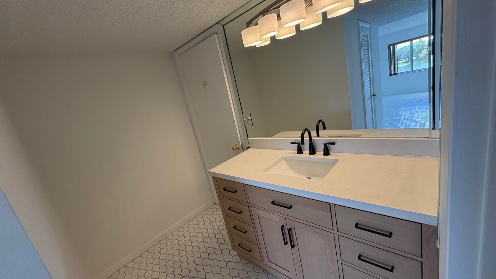 879 NE 195th Street 227, Miami, FL 33179 photo 24