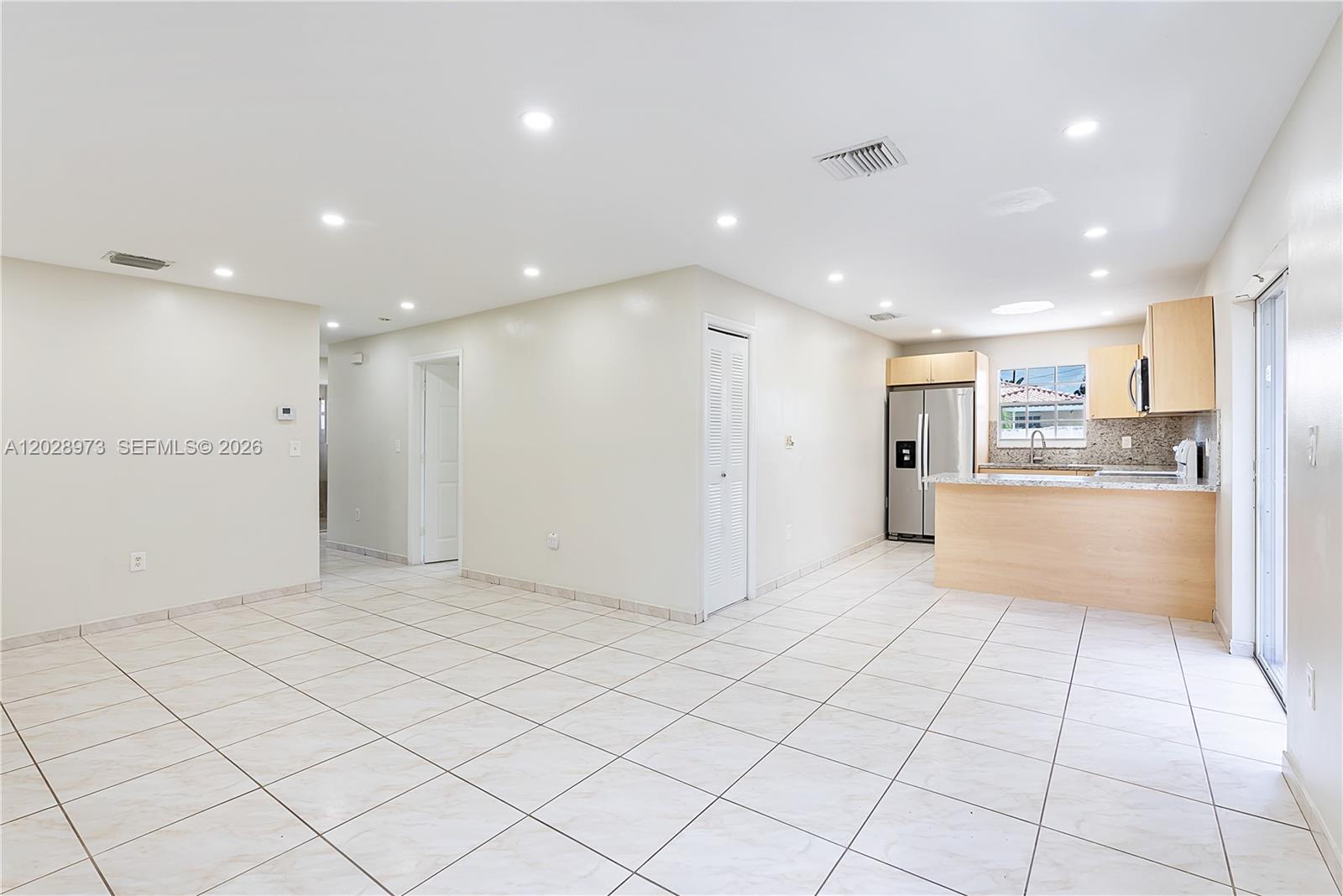 1214 NW 34th Avenue 1214, Miami, FL 33125, Miami