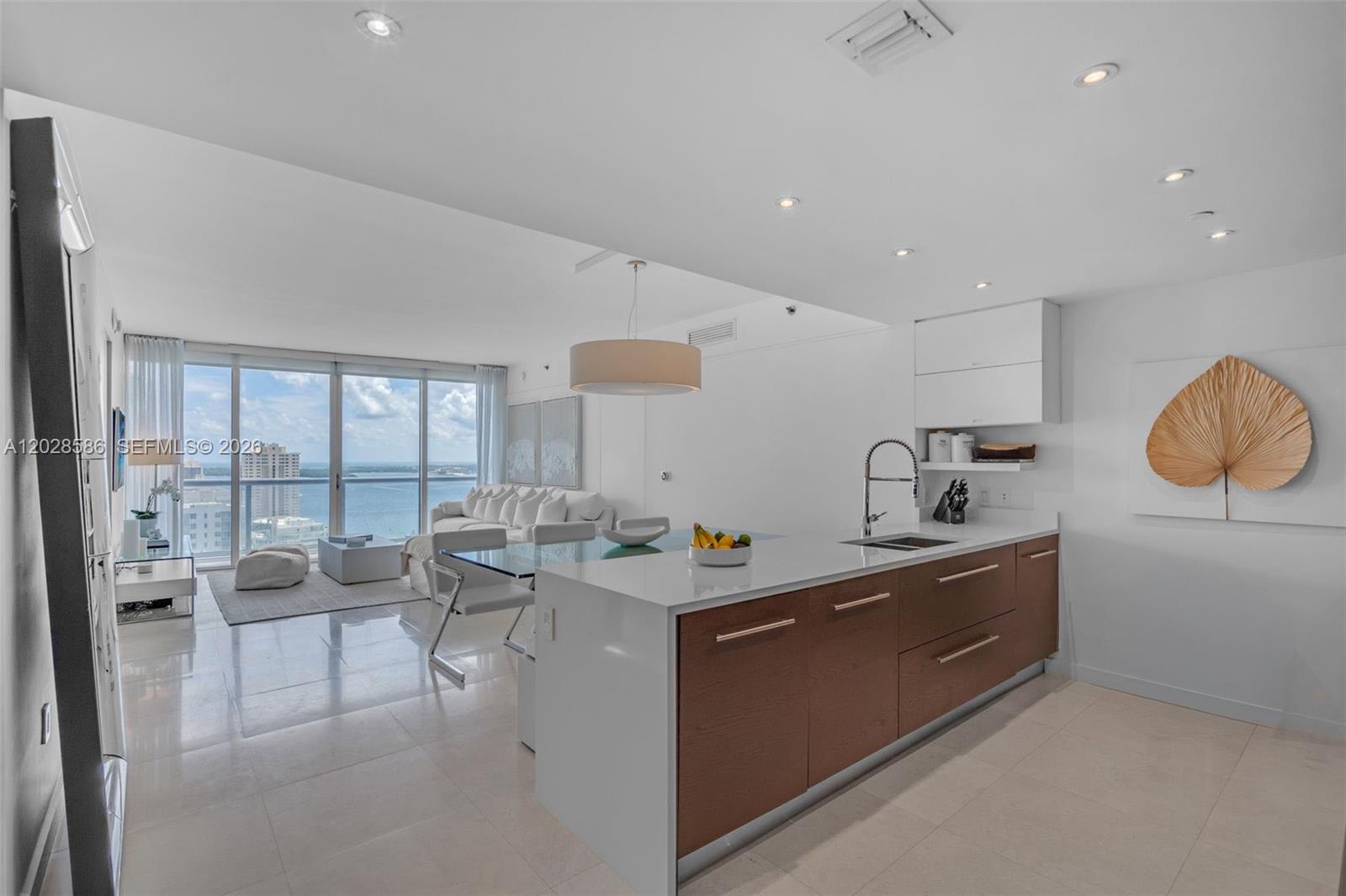 465 Brickell Avenue 2703, Miami, FL 33131, Miami