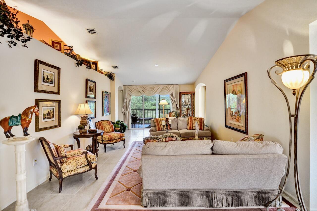 12434 Crystal Pointe Drive 202, Boynton Beach, FL 33437 photo 13