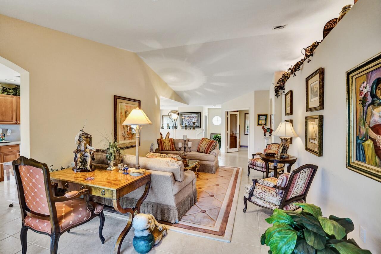 12434 Crystal Pointe Drive 202, Boynton Beach, FL 33437 photo 18