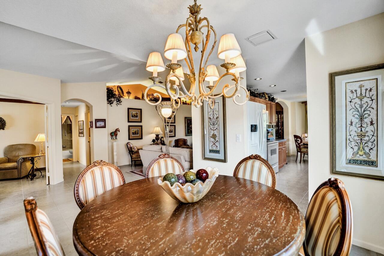12434 Crystal Pointe Drive 202, Boynton Beach, FL 33437 photo 23