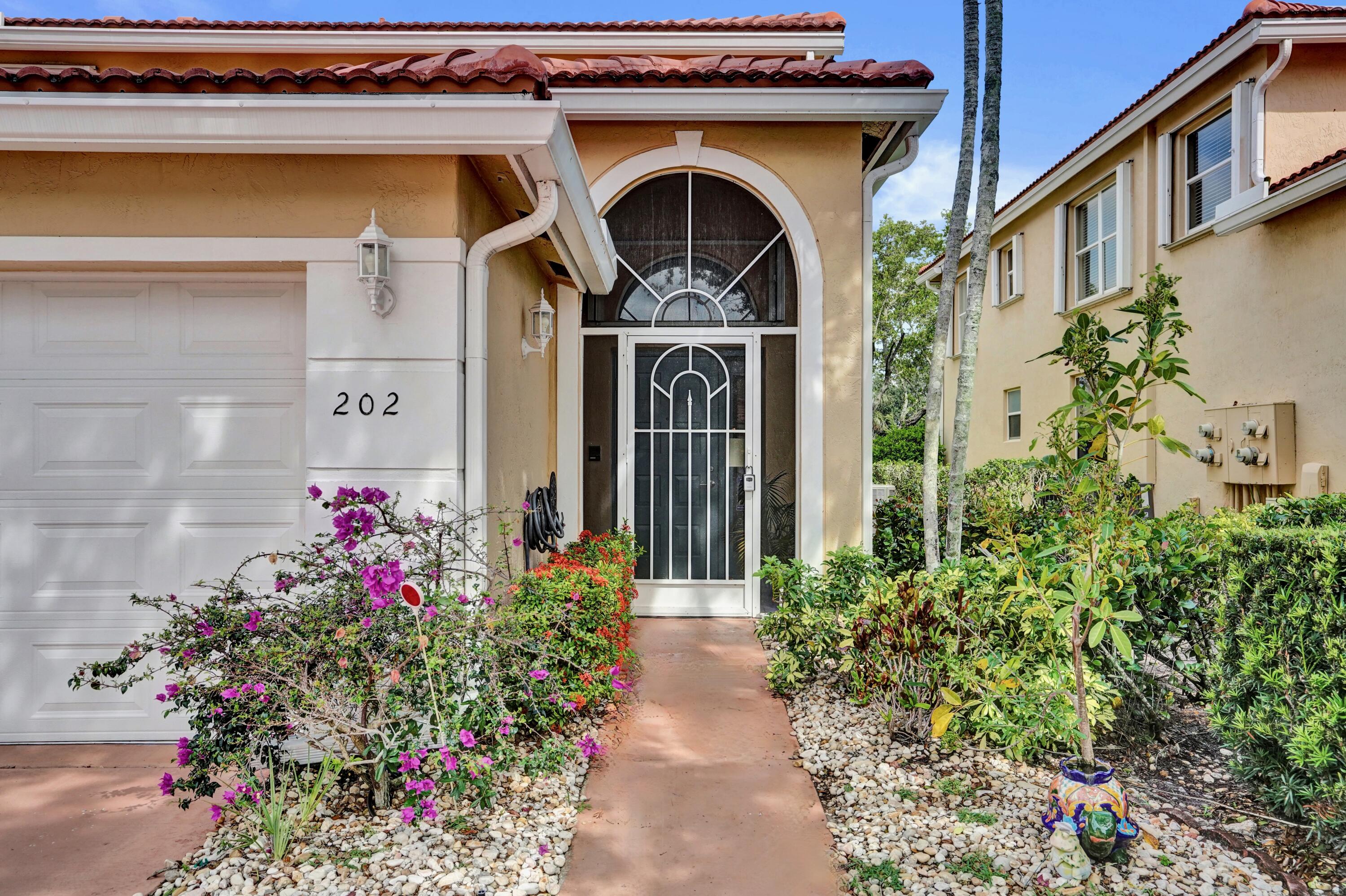 12434 Crystal Pointe Drive 202, Boynton Beach, FL 33437 photo 5