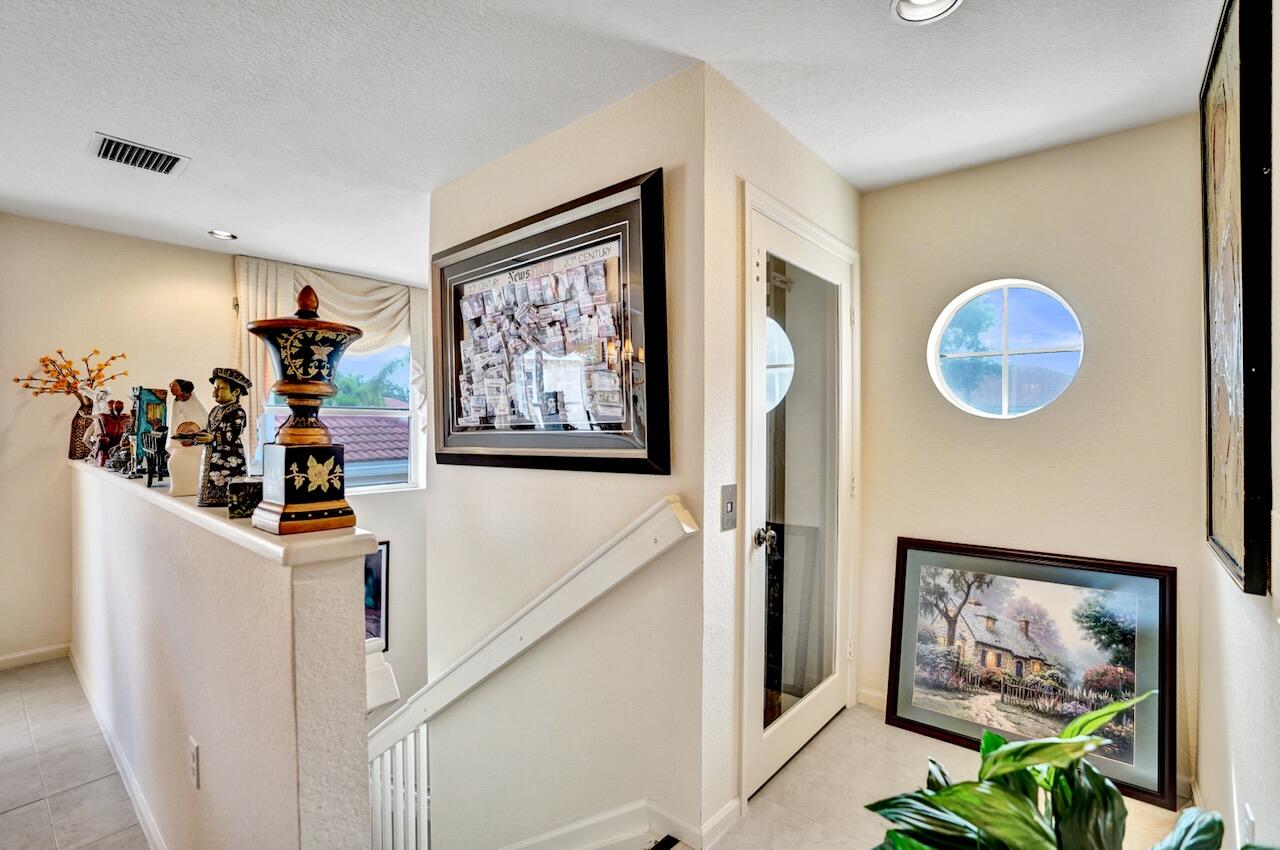 12434 Crystal Pointe Drive 202, Boynton Beach, FL 33437 photo 10