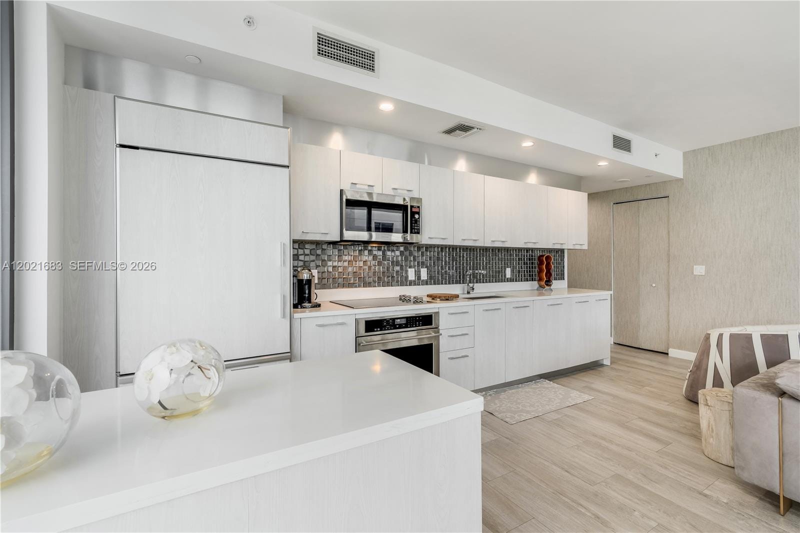55 SW 9th Street 4001 — photo 7