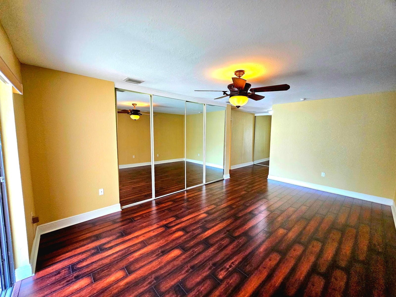 566 Village Lake Drive, Weston, FL 33326 photo 14