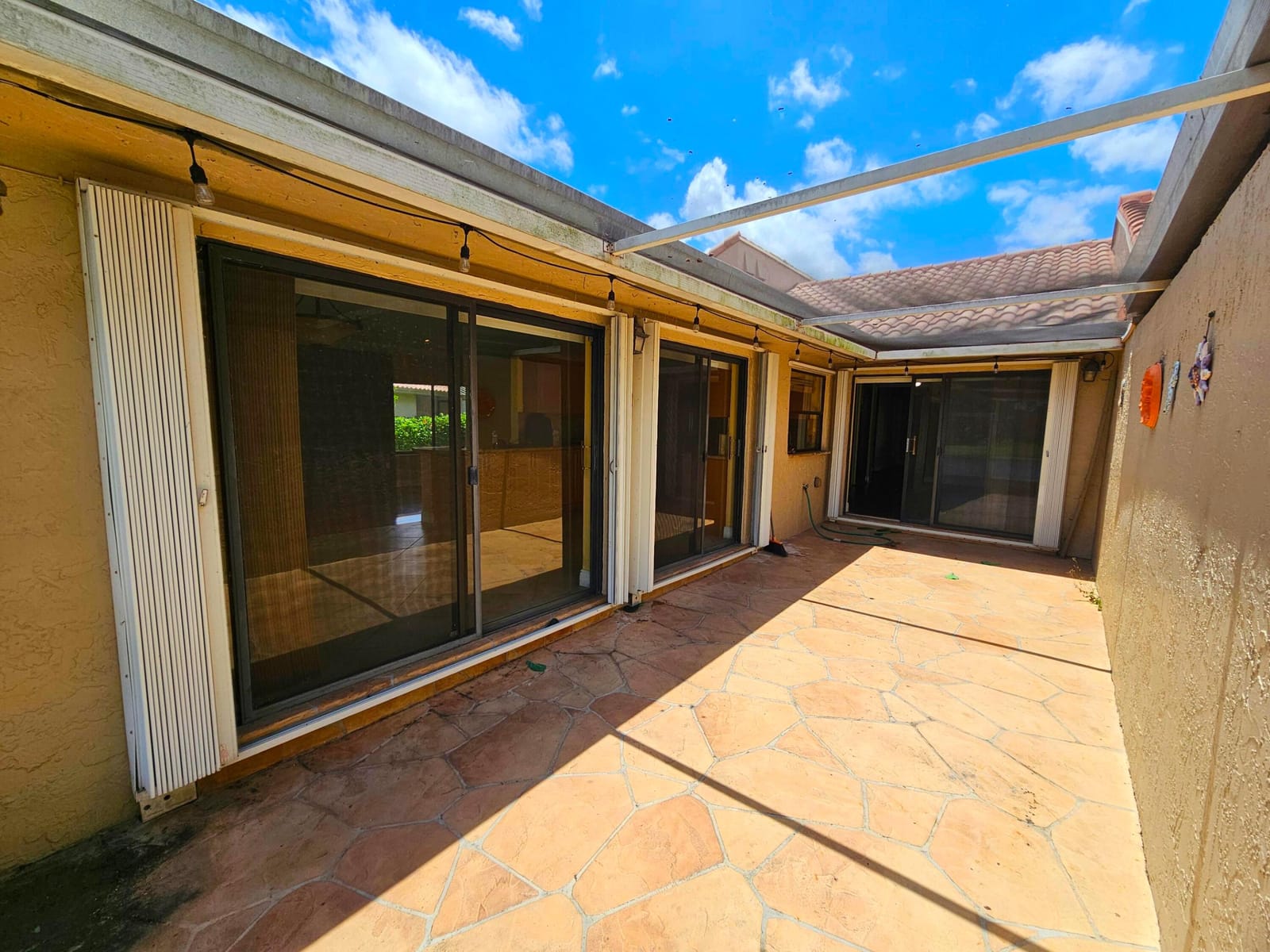 566 Village Lake Drive, Weston, FL 33326 photo 21