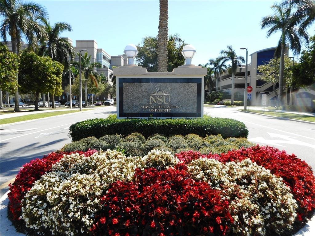 2736 S University Drive 1104, Davie, FL 33328 photo 12
