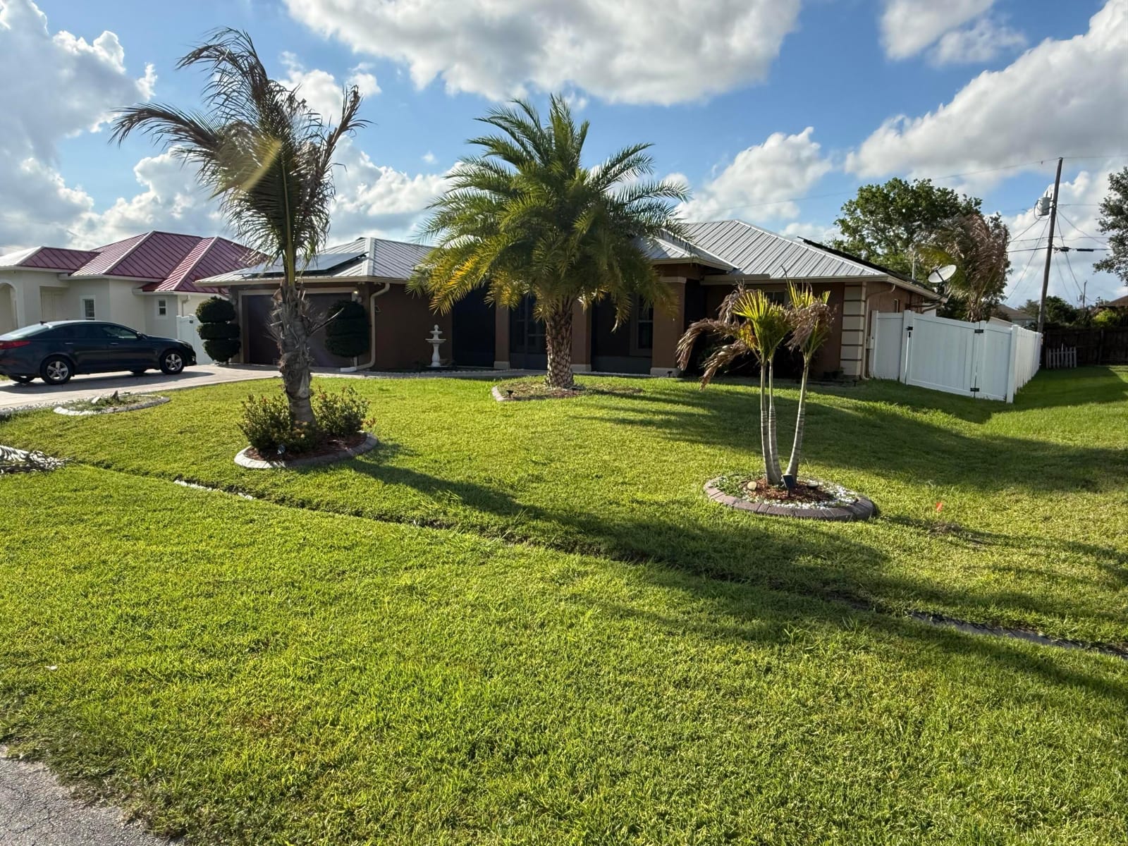 1481 SW Jacksonville Avenue — photo 2