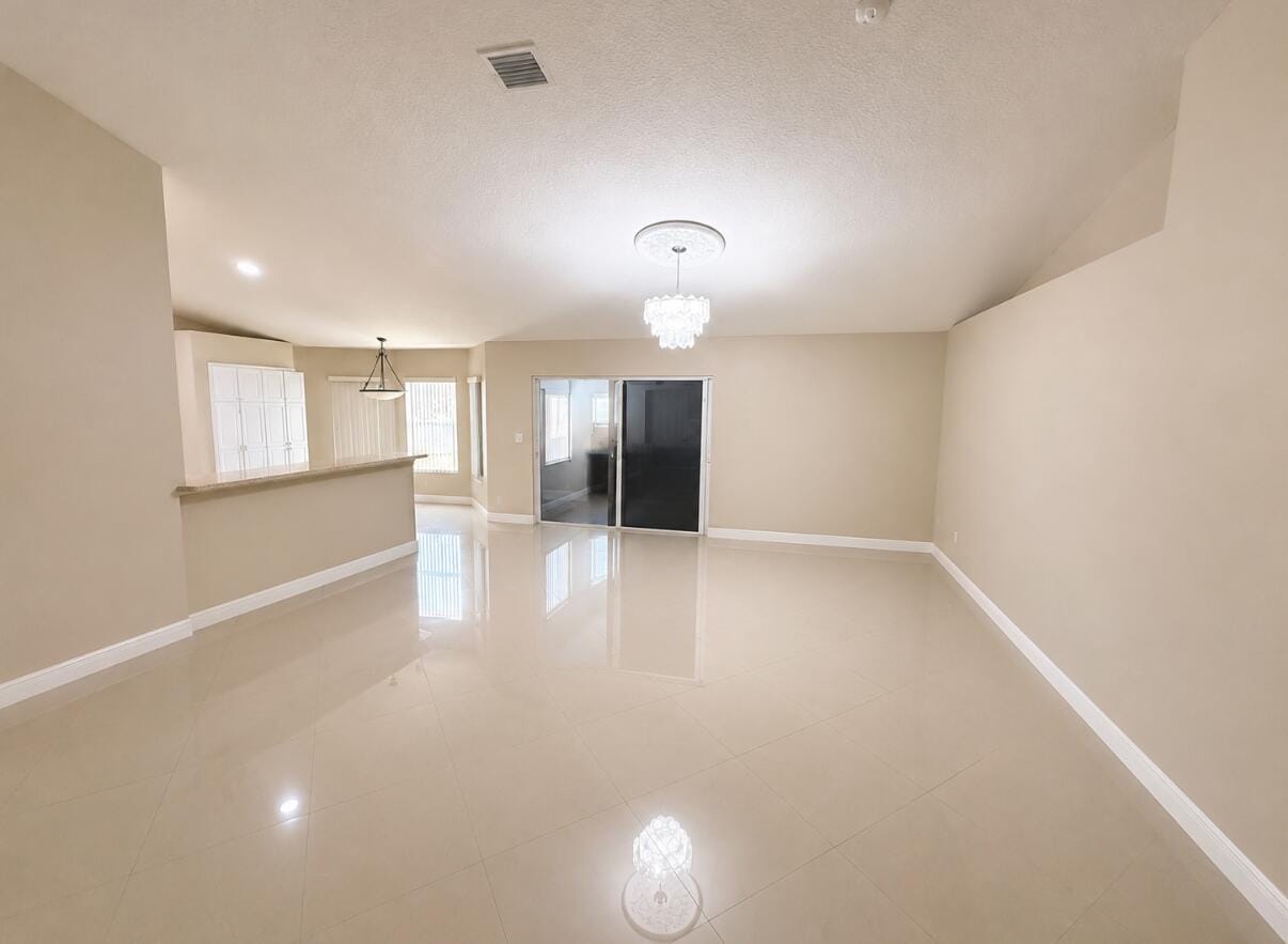 1481 SW Jacksonville Avenue — photo 6