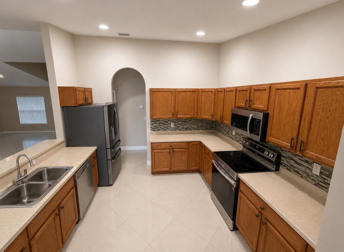1481 SW Jacksonville Avenue — photo 9