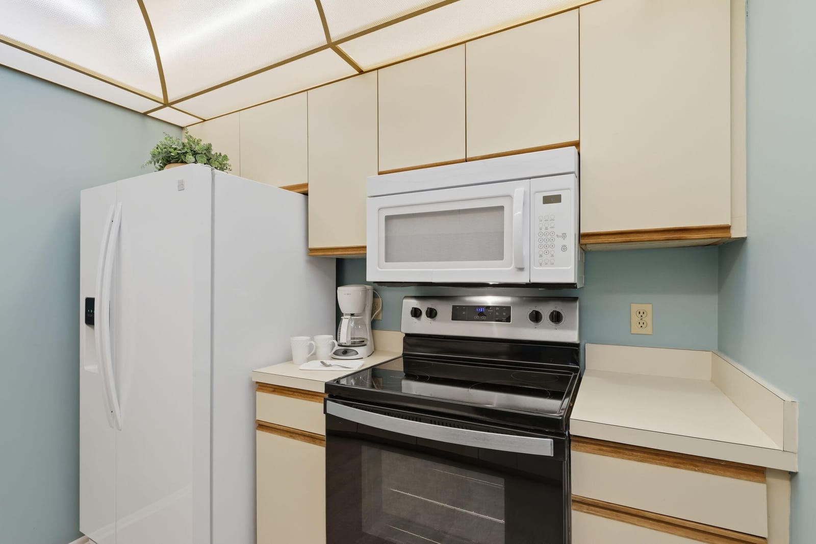29 Plantation Drive 202, Vero Beach, FL 32966 photo 10