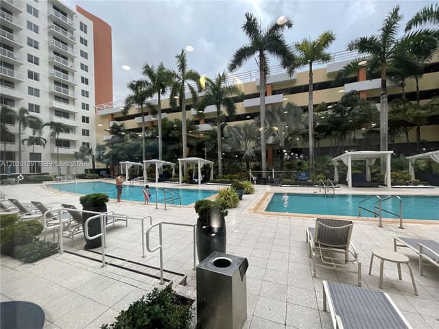 18800 NE 29th Avenue 1004, Aventura, FL 33180